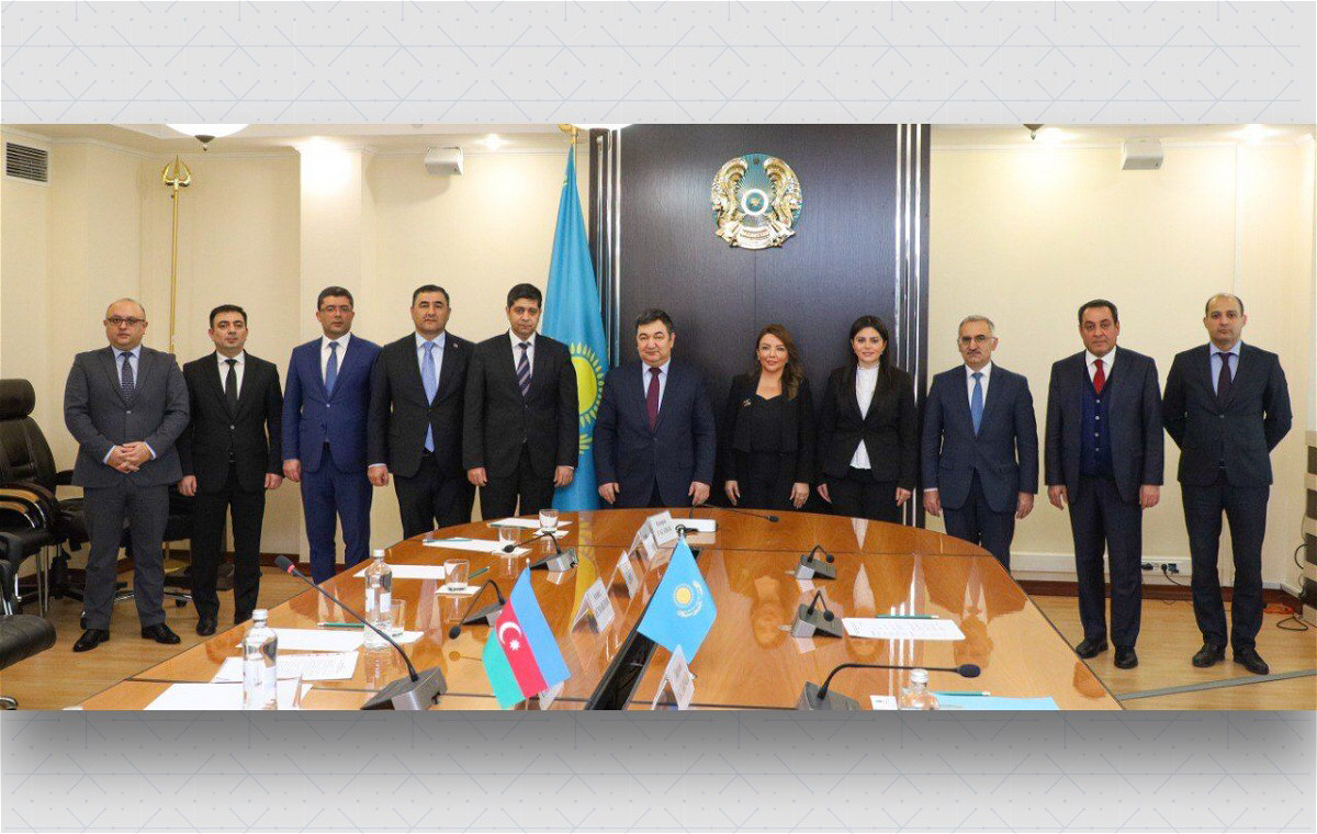 Azerbaycan ile Qazaxistan arasinda informasiya sahesinde emekdasliq meseleleri muzakire olunub