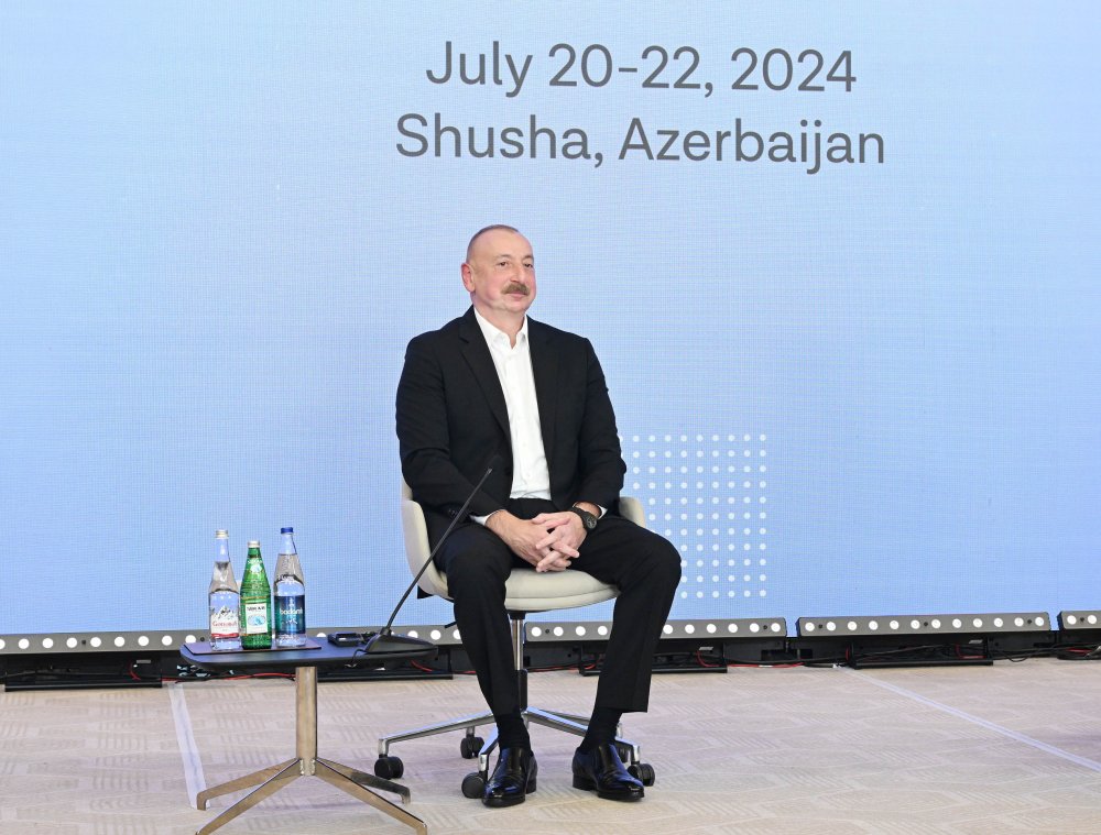 Prezident Ilham Eliyev 2-ci Susa Qlobal Media Forumunda cixis edir