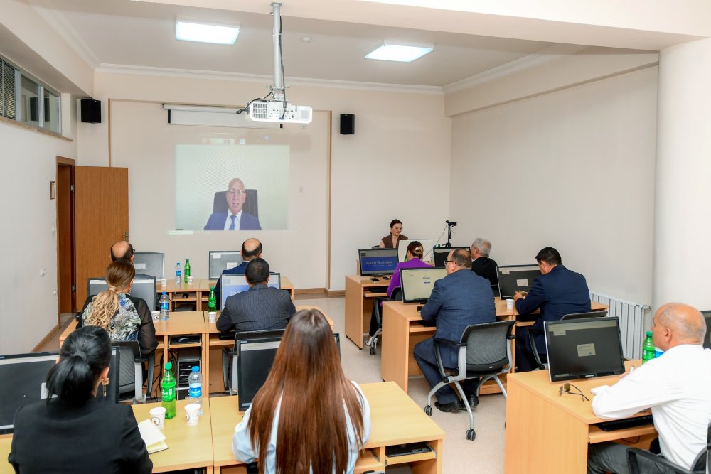 Naxcivan Muxtar Respublikasinda fealiyyet gosteren media numeyendeleri ucun “Milli Meclise seckilerde medianin rolu ve vezifeleri” movzusunda onlayn seminar kecirilib