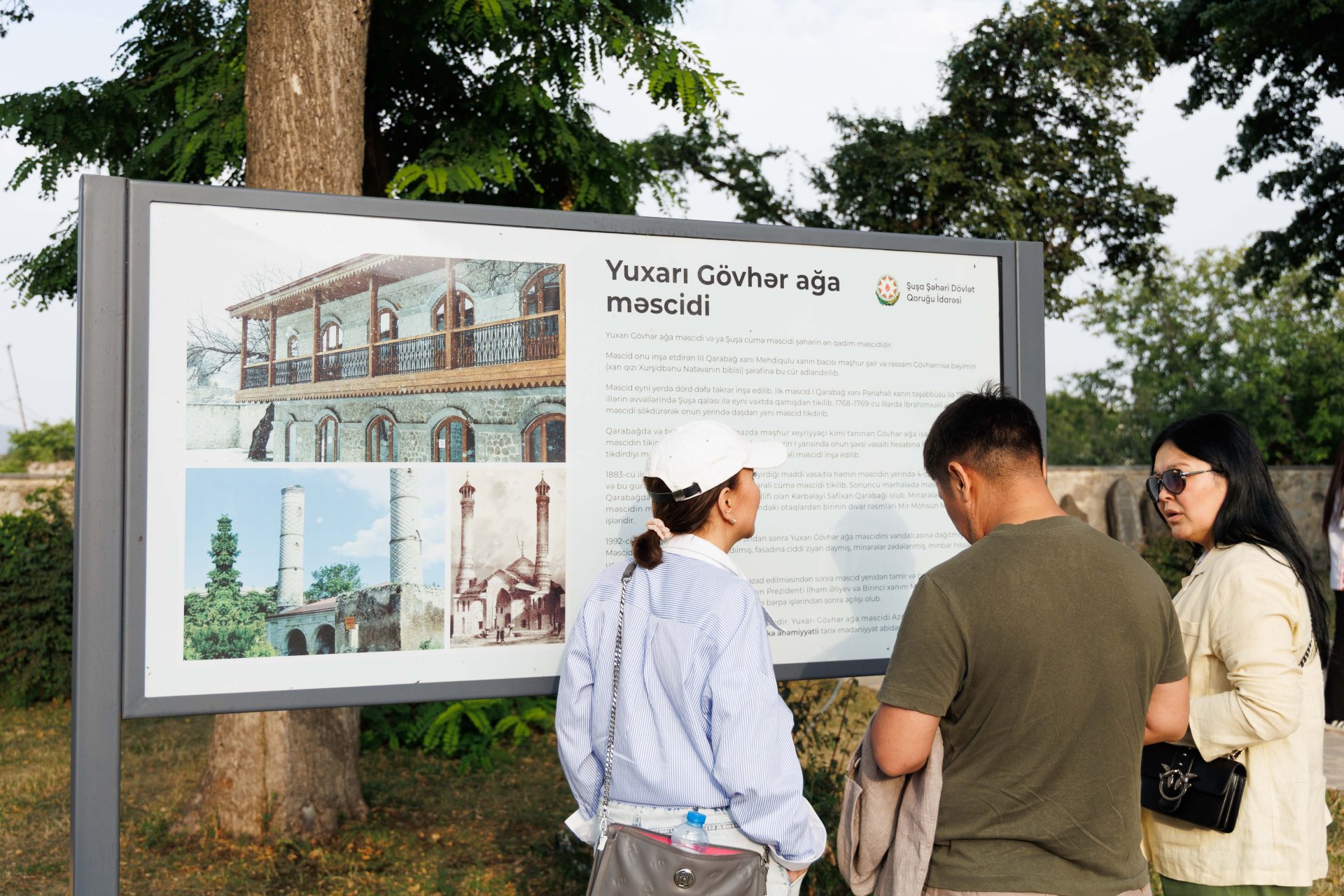 3-cu Susa Qlobal Media Forumu cercivesinde istirakcilar Susanin tarixi ve medeni irsi ile yaxindan tanis olublar