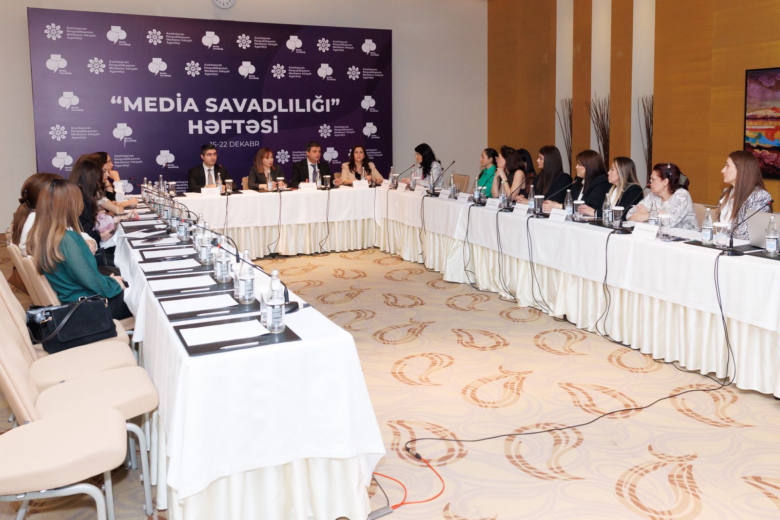 &ldquo;Media savadliligini tehsile nece inteqrasiya etmeli?: muellim ve mutexessis reyi&rdquo; movzusunda deyirmi masa kecirilib