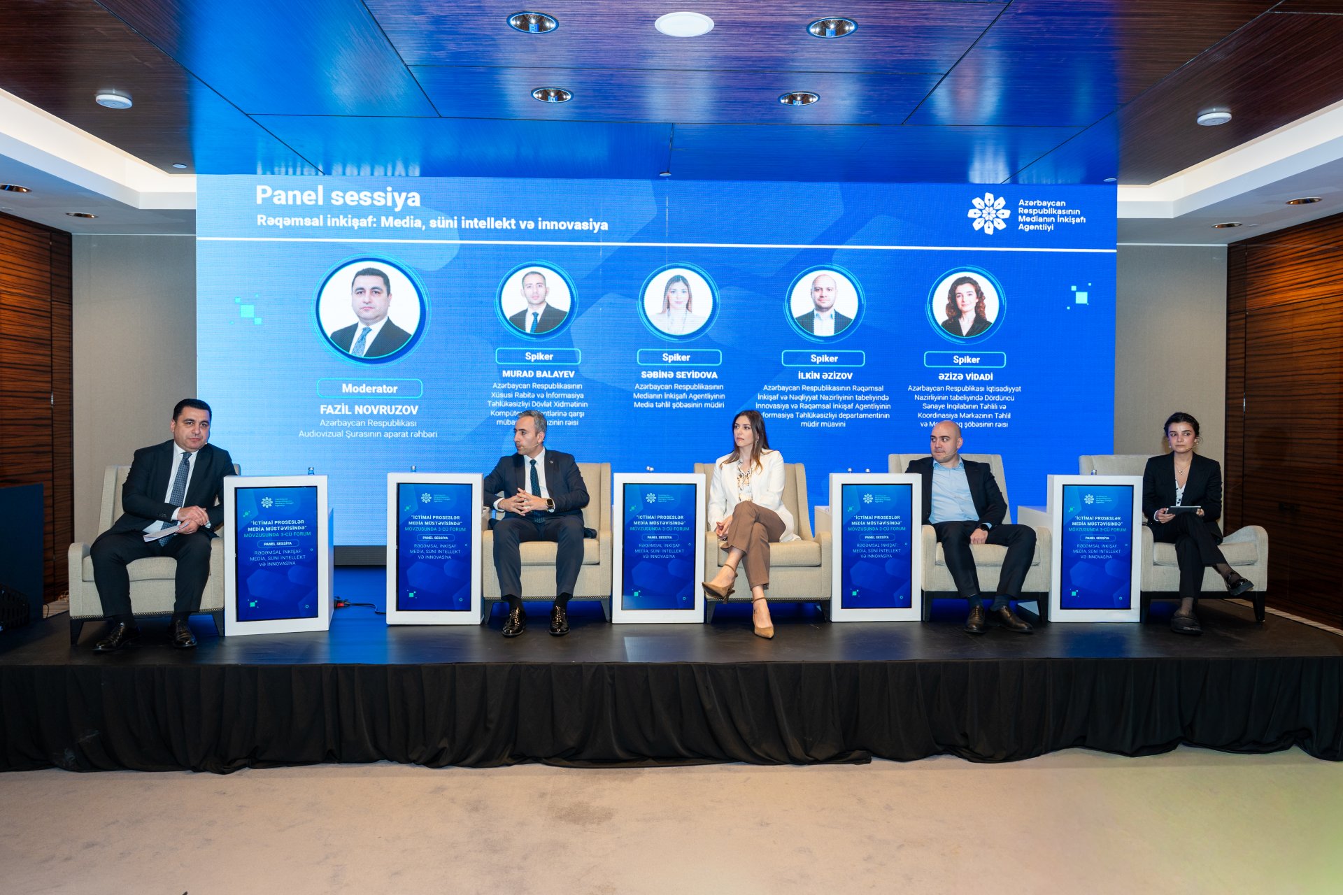 &ldquo;Ictimai prosesler media mustevisinde&rdquo; movzusunda III Forum &ldquo;Reqemsal inkisaf: Media, suni intellekt ve innovasiya&rdquo; adli panel sessiya ile yekunlasib