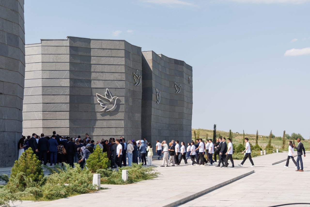 4-cu Susa Qlobal Media Forumunun istirakcilari Xocali ve Xankendi seherlerine sefer edibler
