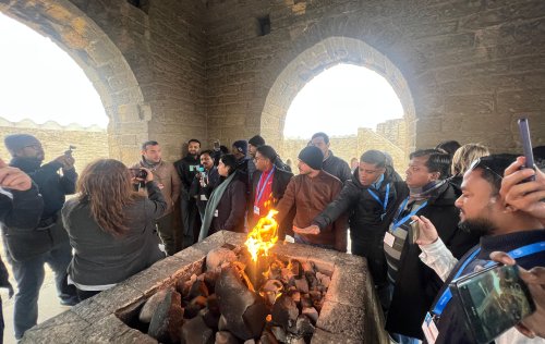 COP29 cercivesinde xarici media numayendeleri &ldquo;Qala&rdquo; Dovlet Tarix-Etnoqrafiya Qorugu, &ldquo;Yanardag&rdquo; Dovlet Tarix-Medeniyyet ve Tebiet Qorugu ve &ldquo;Atesgah mebedi&rdquo; Dovlet Tarix-Memarliq Qorugu ile tanis olublar