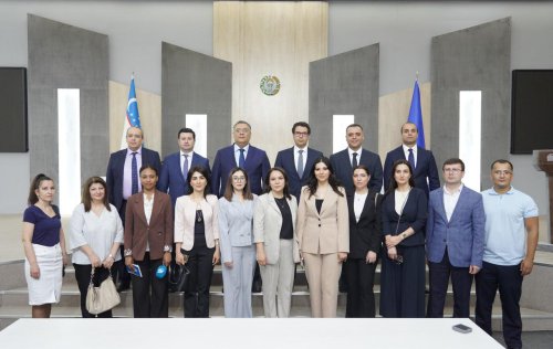 Ozbekistan Respublikasi Prezidentinin Administrasiyasi yaninda Informasiya ve Kutlevi Kommunikasiya Agentliyinde Azerbaycan numayende heyeti ile gorus kecirilib