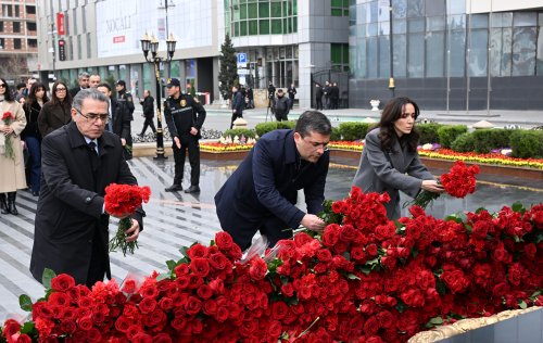 Medianin Inkisafi Agentliyinin kollektivi Xocali soyqiriminin 34-cu ildonumu ile elaqedar &ldquo;Ana harayi&rdquo; abidesini ziyaret edib