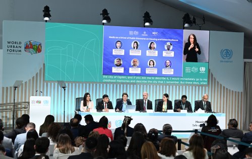 WUF13 cercivesinde &ldquo;Urban Dayaniqliliq ve Menzillesme ile bagli Ictimai Muzakirede Media Hereketverici Quvve kimi&rdquo; movzusunda tedbir kecirilib