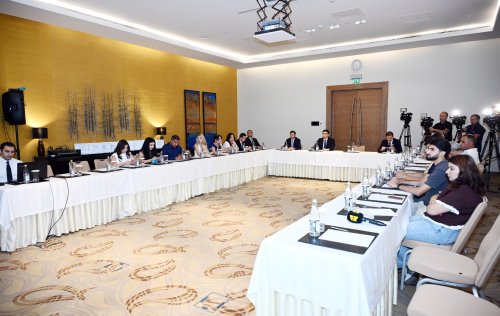 Media numayendeleri ucun telim kecilib